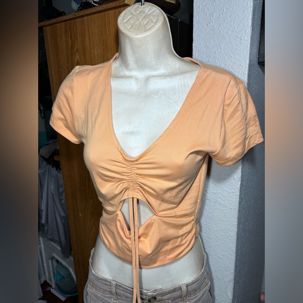 Full Circle Trends light orange T Shirt Women' Medium